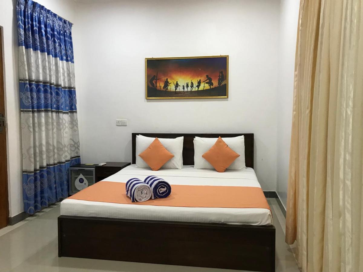 Paris Garden Resort Trincomalee Luaran gambar